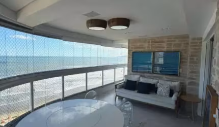 ALTO PADRÃO,3 VAGAS DEMARCADAS,  FRENTE MAR, COM UMA BELA SACADA , VAI SE APAIXONAR !!!