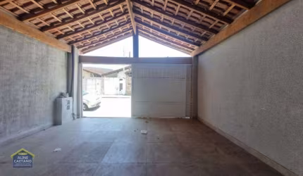 Linda Casa Reformada na Vila Tupi com 2 dorms 2 vagas Apenas R$ 490mil!