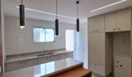 Lindo Sobrado em Condomínio Sustentável - Todo Planejado!! Financia!