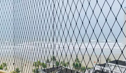 OLHA ESSE APTO, 3 DORMS , 2 SUÍTES , SÃO 130 METROS DE APARTAMENTO, NA QUADRA DA PRAIA.