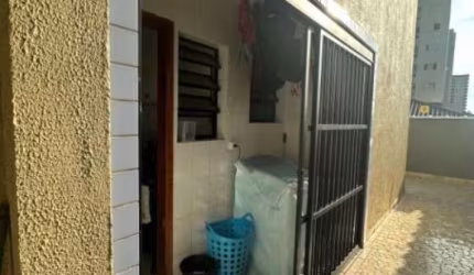 Apartamento com 1 dorm quintal e 50mts útil! Financia!