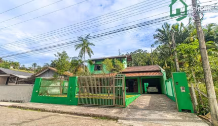 Casa com 3 dormitórios à venda, 172 m² por R$ 570.000,00 - Itoupava Central - Blumenau/SC