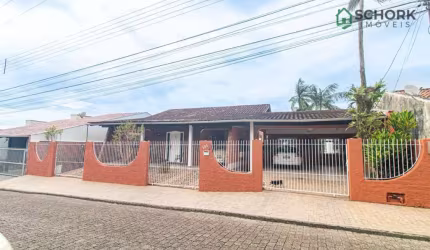 Casa com 4 dormitórios para alugar, 372 m² por R$ 8.063,07/mês - Vila Nova - Blumenau/SC