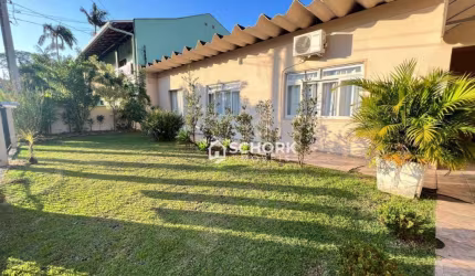 Casa com 3 dormitórios à venda, 218 m² por R$ 650.000,00 - Água Verde - Blumenau/SC