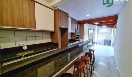 Casa com 2 dormitórios para alugar, 111 m² por R$ 2.600,00/mês - Itoupava Central - Blumenau/SC