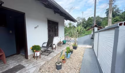Casa com 2 dormitórios à venda, 100 m² por R$ 600.000,00 - Asilo - Blumenau/SC