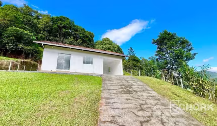 Casa com 2 dormitórios para alugar, 1 m² por R$ 1.850,00/mês - Itoupava Central - Blumenau/SC