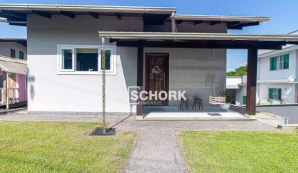 Casa com 3 dormitórios à venda, 216 m² por R$ 1.300.000,00 - Água Verde - Blumenau/SC
