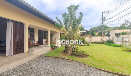 Casa com 4 dormitórios à venda, 257 m² por R$ 890.000,00 - Itoupava Central - Blumenau/SC