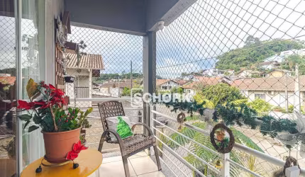 Casa com 3 dormitórios à venda, 182 m² por R$ 890.000,00 - Das Capitais - Timbó/SC