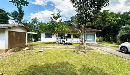 Casa com 3 dormitórios à venda, 142 m² por R$ 1.200.000,00 - Velha Central - Blumenau/SC