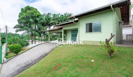 Casa com 3 dormitórios à venda, 165 m² por R$ 595.000,00 - Badenfurt - Blumenau/SC