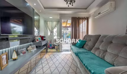 Casa com 3 dormitórios à venda, 150 m² por R$ 890.000,00 - Warnow - Indaial/SC