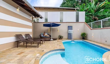 Casa com 3 dormitórios à venda, 184 m² por R$ 1.200.000,00 - Água Verde - Blumenau/SC
