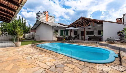 Casa com 4 dormitórios à venda, 295 m² por R$ 995.000,00 - Itoupava Central - Blumenau/SC