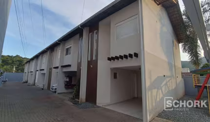 Casa com 2 dormitórios para alugar, 70 m² por R$ 1.891,34/mês - Itoupava Central - Blumenau/SC