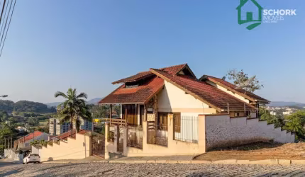 Casa com 4 dormitórios à venda, 266 m² por R$ 1.800.000,00 - Salto do Norte - Blumenau/SC