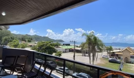 Apto com vista para o mar