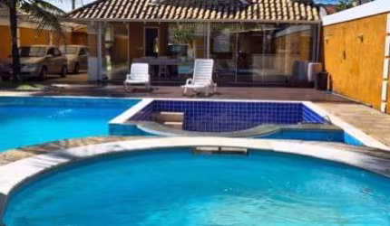 Linda casa com piscina para 12 pessoas