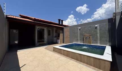 Casa à venda em Itanhaém, Nova Itanhaém, com 3 quartos, com 85 m²