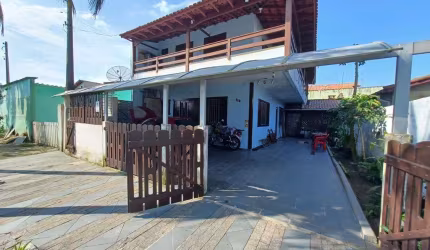 Sobrado com 4 dorms, Vila São Paulo, Itanhaém