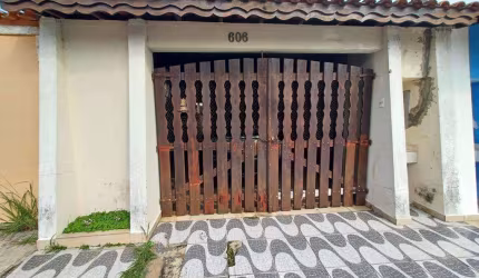Casa à venda em Itanhaém, Jardim Suarão, com 3 quartos, com 56.55 m²