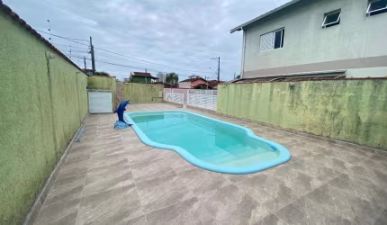 Casa à venda em Mongaguá, Vila Atlântica, com 61 m²