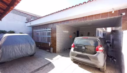 Casa à venda em Itanhaém, Baln Gaivotas, com 2 quartos, com 148 m²