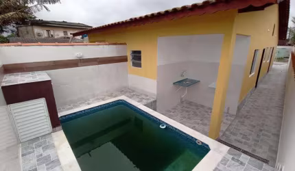 Casa à venda em Mongaguá, Jardim Leonor, com 1 suíte, com 60 m²