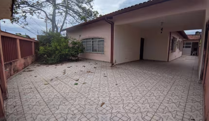 Casa à venda em Mongaguá, Flórida Mirim, com 1 suíte, com 150 m²