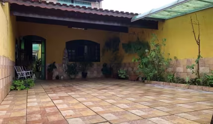 Sobrado com 3 dorms, Balneário Flórida Mirim, Mongaguá - R$ 370 mil, Cod: 69813996