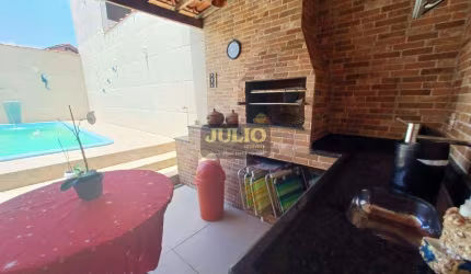 Sobrado à venda em Mongaguá, Balneário Plataforma II, com 3 suítes, com Piscina