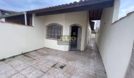 Casa à venda em Itanhaém, Baln Tupy, com 2 quartos, com 65 m²
