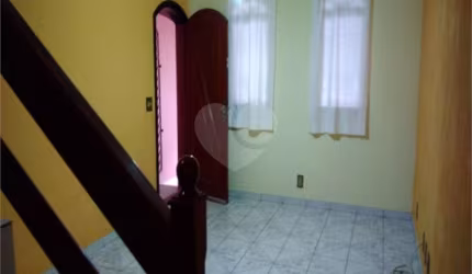 Casa com 3 quartos à venda em Vila Tupi - SP