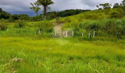 Área de Terra à venda em Centro - SP