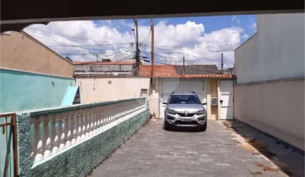 Casa com 3 quartos à venda em Vila Garcia - SP