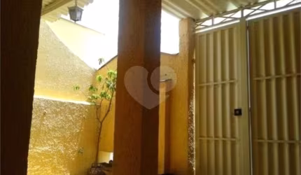 Casa com 2 quartos à venda em Jardim Bizarro - SP