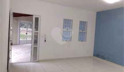 Casa com 2 quartos à venda em Jardim Novo Mundo - SP
