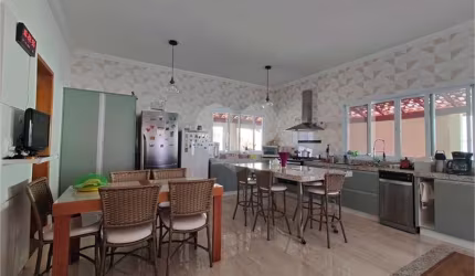 Casa com 3 quartos à venda em Caxambu - SP