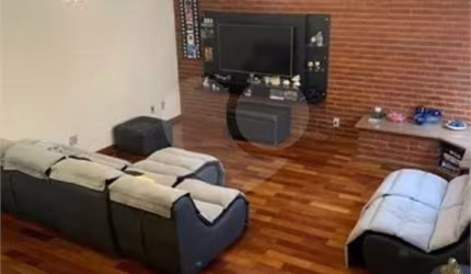 Casa com 3 quartos à venda em Jardim Santa Lúcia - SP