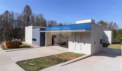 Condomínio com 4 quartos à venda em Caxambu - SP