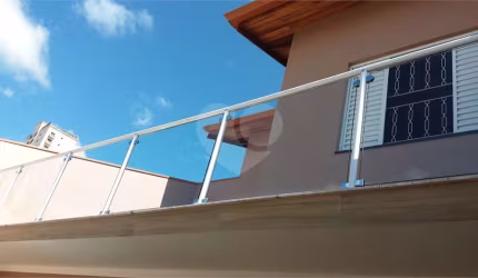 Sobrado com 4 quartos à venda em Vila Vianelo - SP