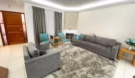 Casa térrea com 4 quartos à venda em Jardim Paulista I - SP