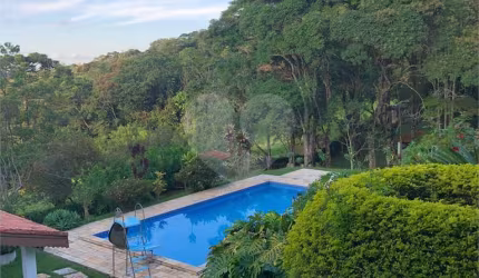 Chácara com 4 quartos à venda em Santa Clara - SP