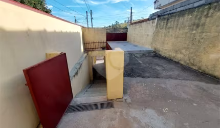 Casa de vila com 2 quartos à venda em Jardim Tarumã - SP