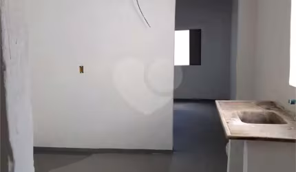 Casa com 3 quartos à venda em Jardim Do Lago - SP