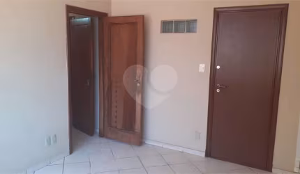Salas à venda ou para locação em Centro - SP