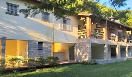 Sítio com 5 quartos à venda em Pau Arcado - SP