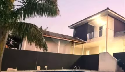 Condomínio com 5 quartos para locação em Residencial Dos Lagos - SP