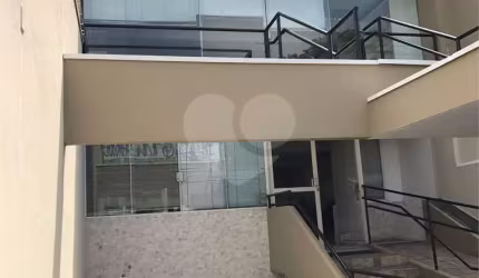 Prédio inteiro para locação em Centro - SP